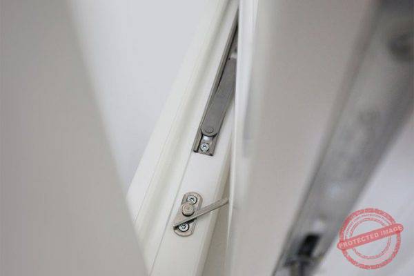 Stormproof_Q4_600_900_LH (3)